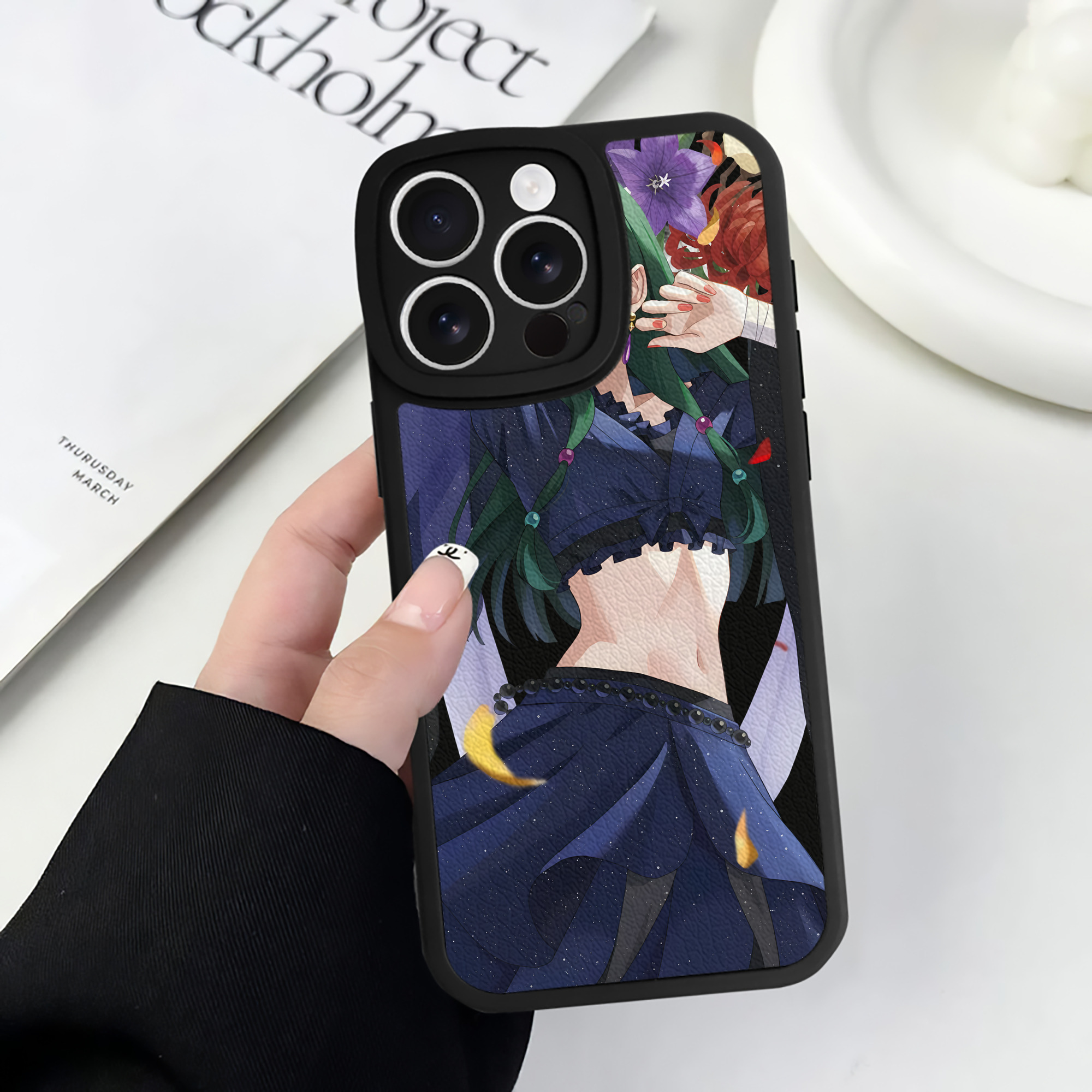 （画像用） 薬屋のひとりごと The Apothecary Diaries 【iPhone 16シリーズ対応】シリコンスマホケース（レザー調） 材質：シリコン